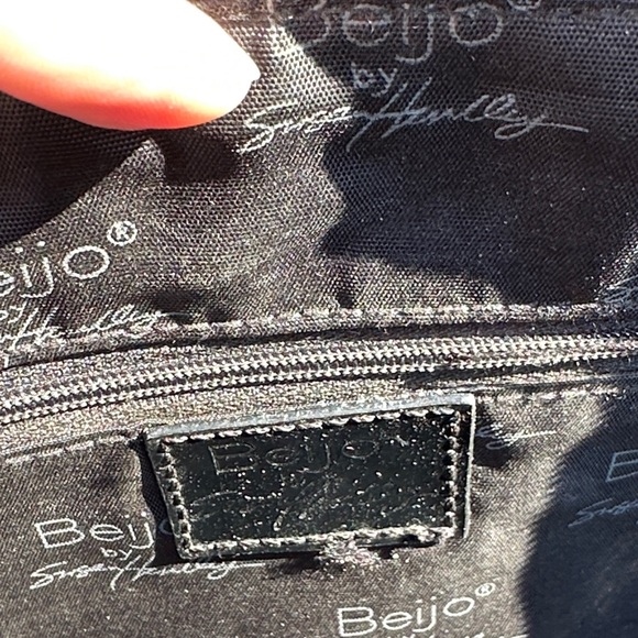 Beijo Glossy Black Satchel - Picture 5 of 9